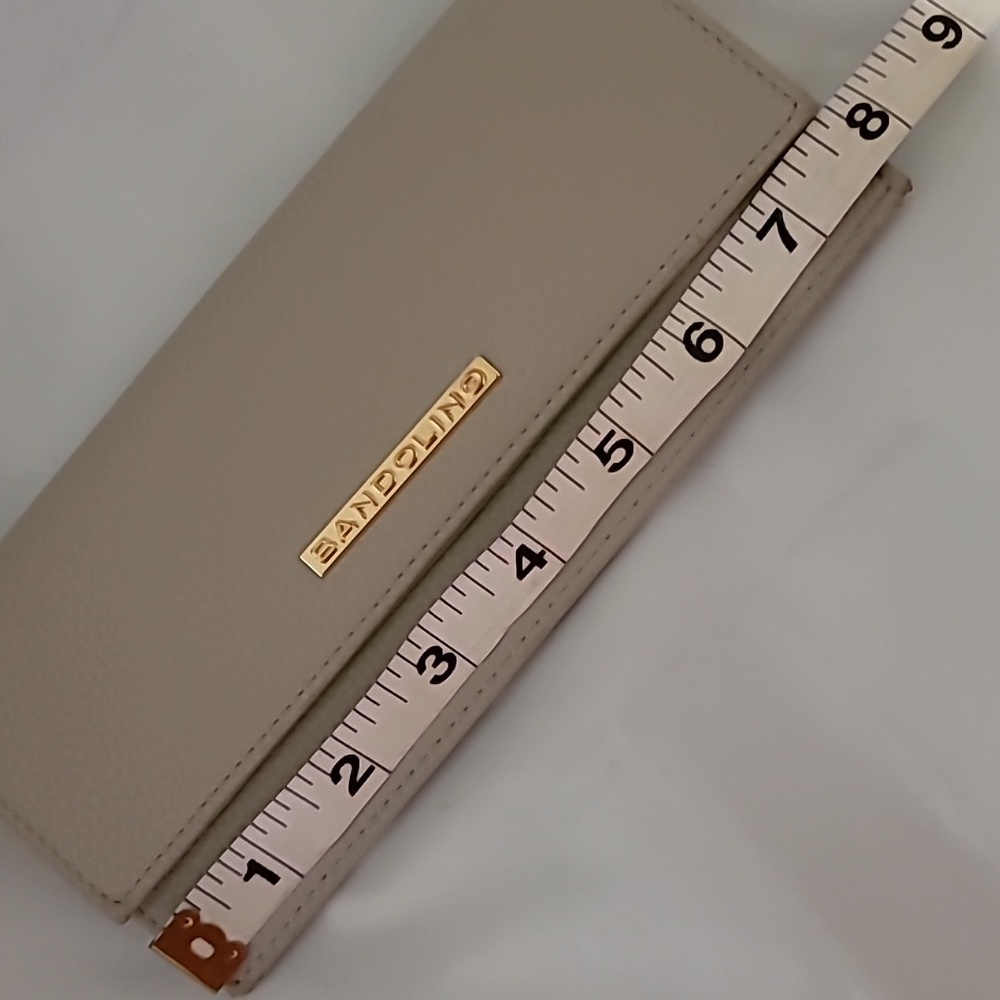 Bandolino Wallet - Picture 7 of 8